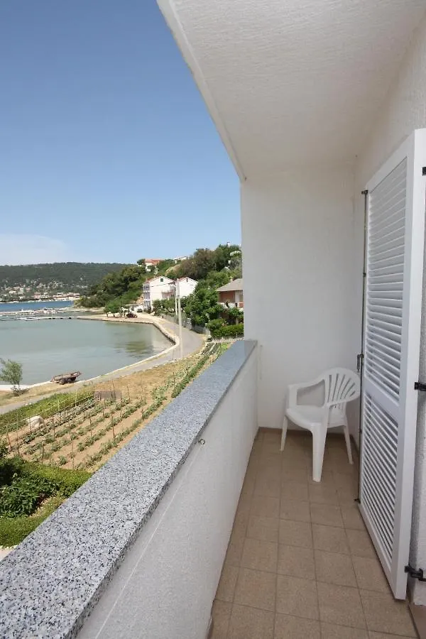 Apartment Supetarska Draga - Donja 2001C
